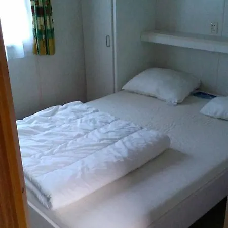 Luxueus Kamperen * Manhay